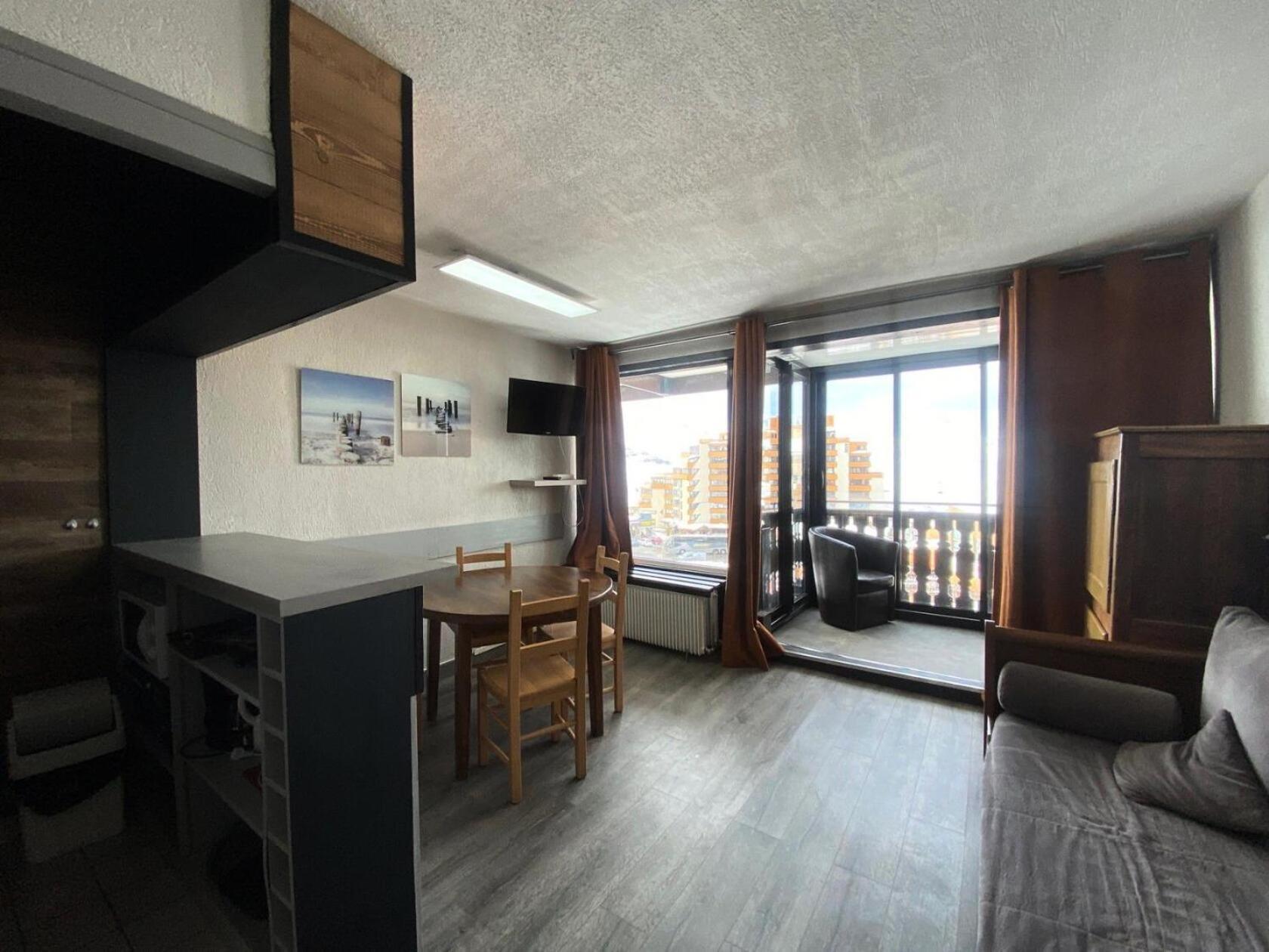 Glaciers - Location: Pour 4 Personnes Avec Balcon Ensoleille, Quartier Jeune Et Anime Mae-9077 Appartamento Val Thorens